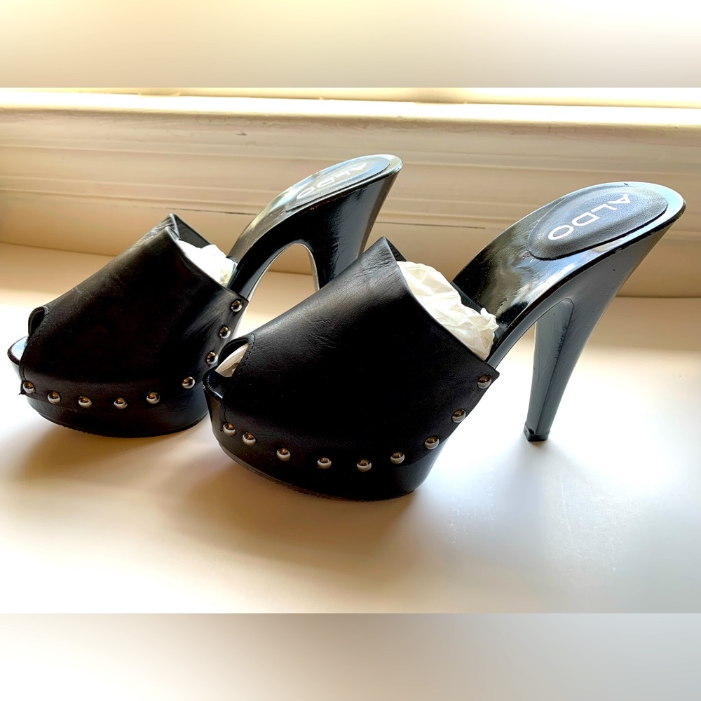Aldo Black Leather Platform Sandal. Euro 37, US 6.5-7. 5in heel. Brand New.
